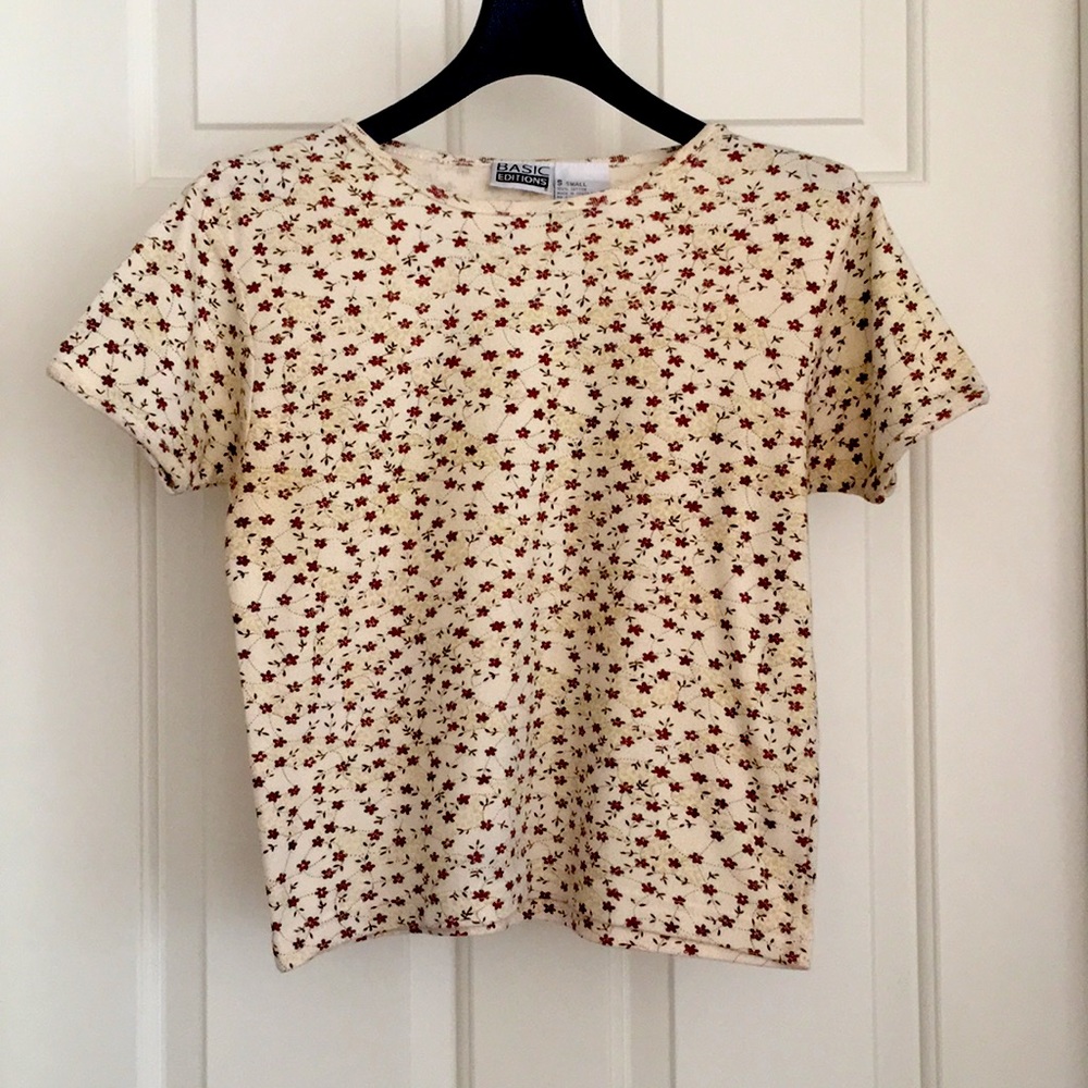 Basic Editions Top Small Cream Burgundy Flowers Short Sleeves Tee